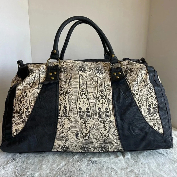 AmyKathryn Vegan Large Duffle Bag - Picture 5 of 16